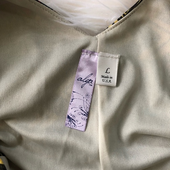 Tribal Print Dress - Picture 2 of 2